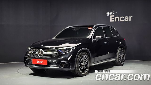 Mercedes-Benz GLC-Class 2023