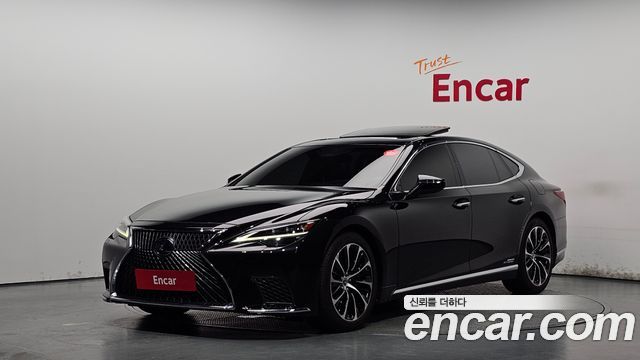 Lexus LS 2021