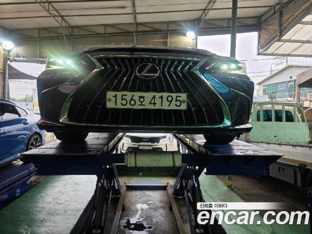 Lexus ES 2022