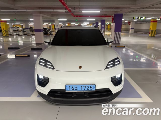 Porsche Macan 2025