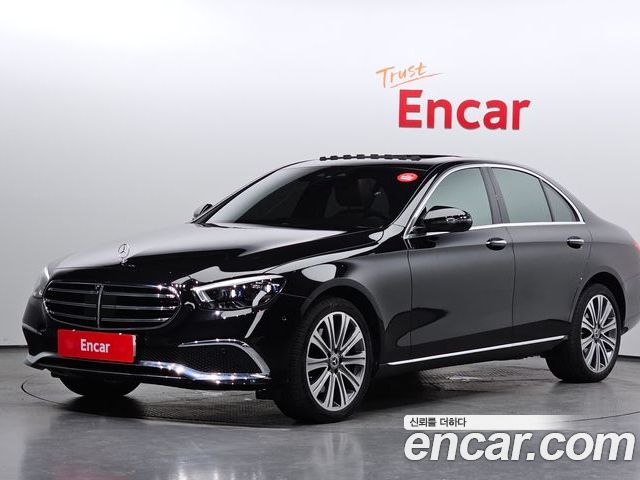 Mercedes-Benz E-Class 2023