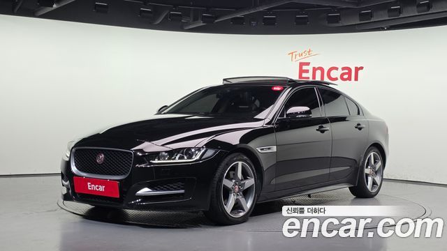 Jaguar XE 2015