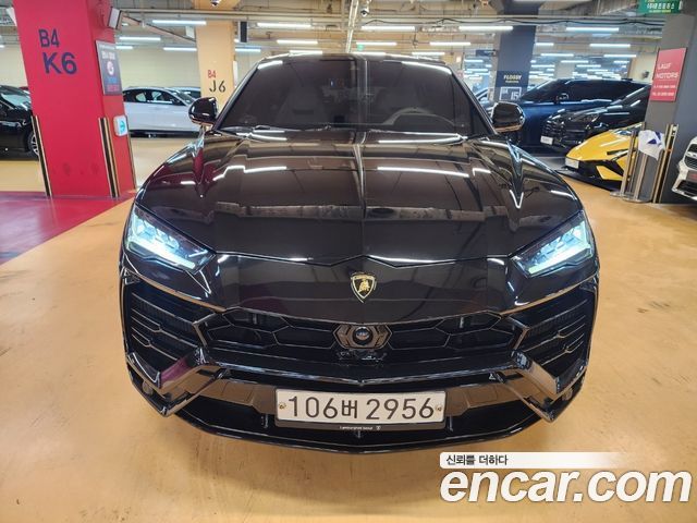 Lamborghini Urus 2019