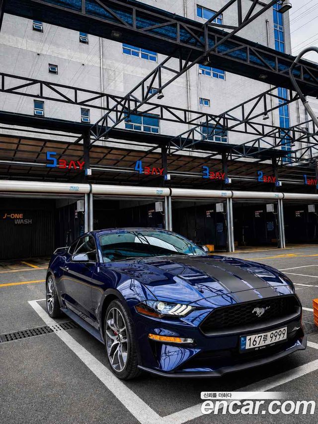 Ford Mustang 2020