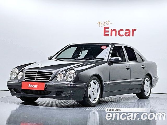 Mercedes-Benz E-Class 2002