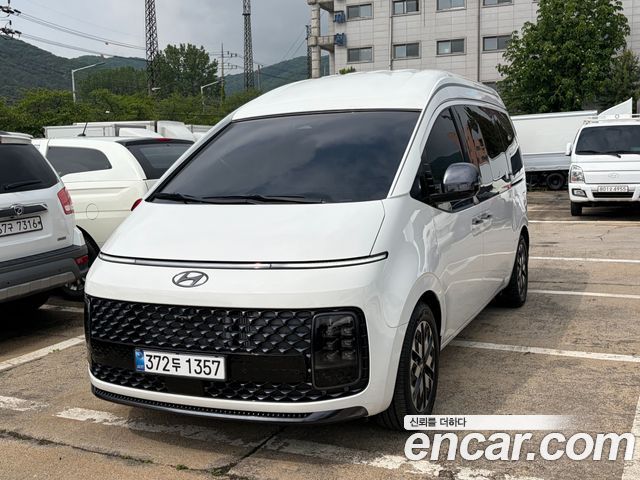 Hyundai Staria 2023