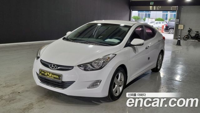 Hyundai AVANTE 2011
