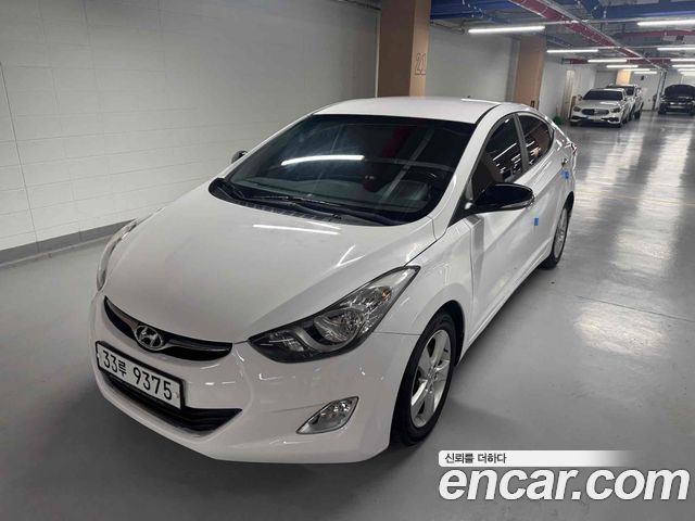 Hyundai AVANTE 2013