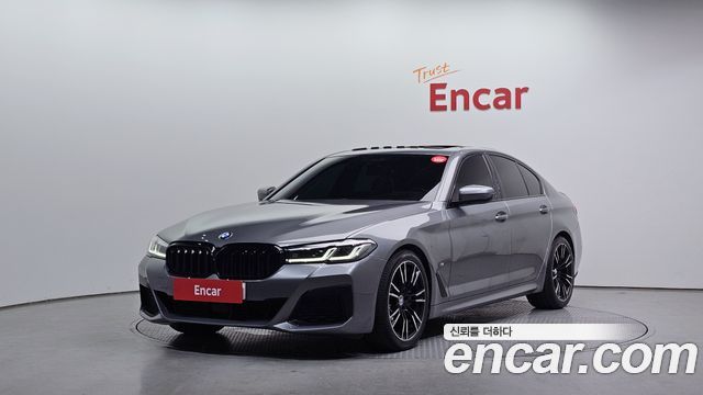 BMW 5-Series 2023