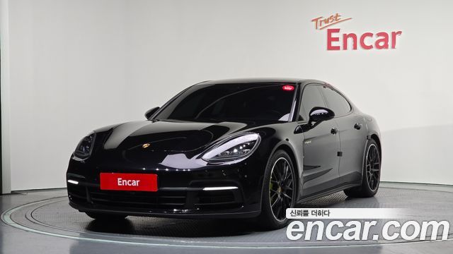 Porsche Panamera 2020