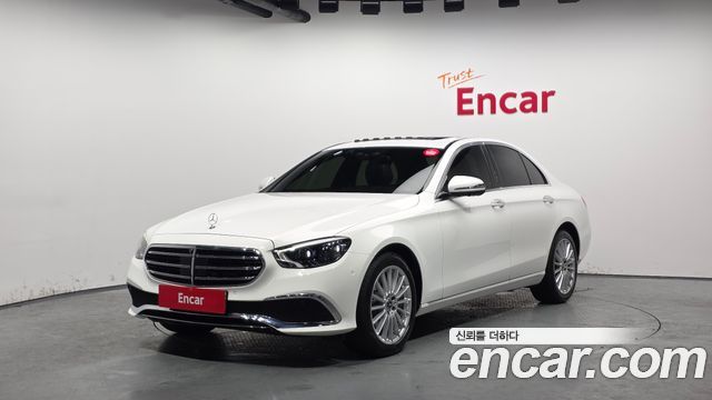 Mercedes-Benz E-Class 2022