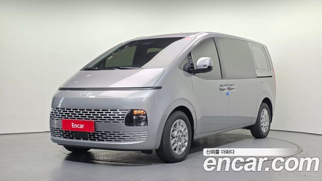 Hyundai Staria 2025