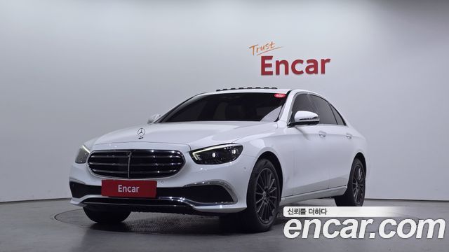Mercedes-Benz E-Class 2022