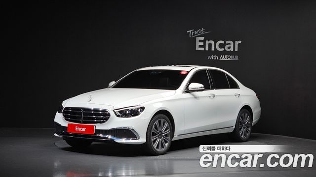 Mercedes-Benz E-Class 2022