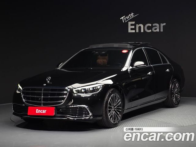 Mercedes-Benz S-Class 2025