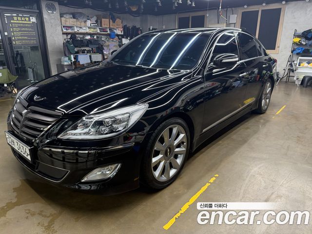 Hyundai Genesis 2012