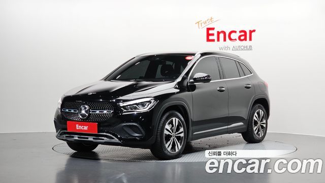 Mercedes-Benz GLA-Class 2021