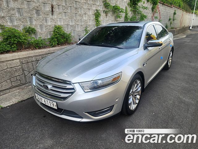 Ford Taurus 2013