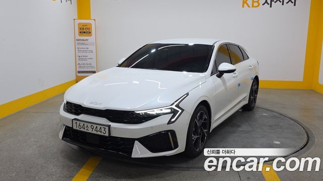 Kia K5 2025