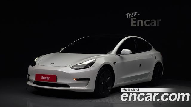 Tesla Model 3 2020