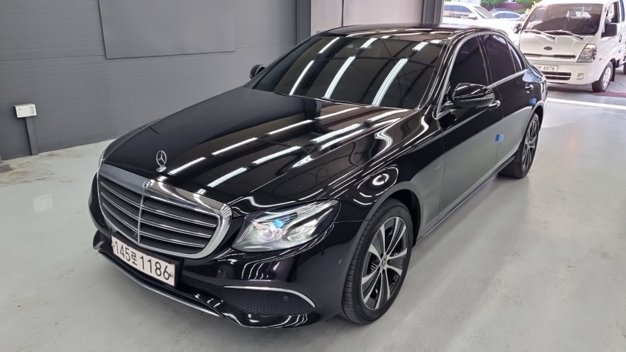 Mercedes-Benz E-Class 2019