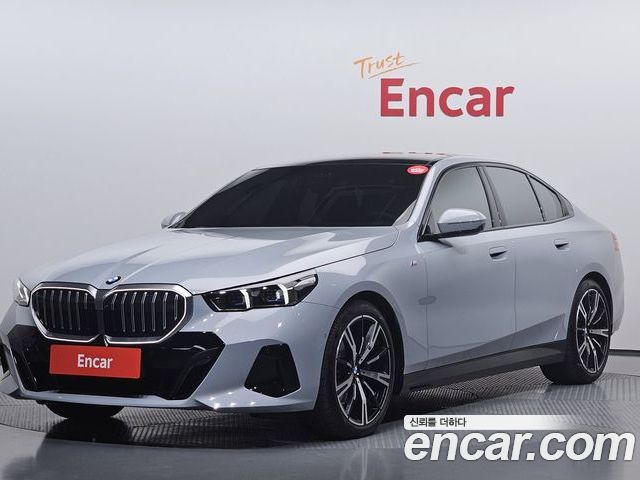 BMW 5-Series 2025