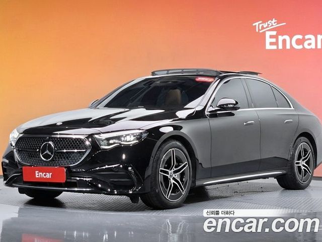 Mercedes-Benz E-Class 2024