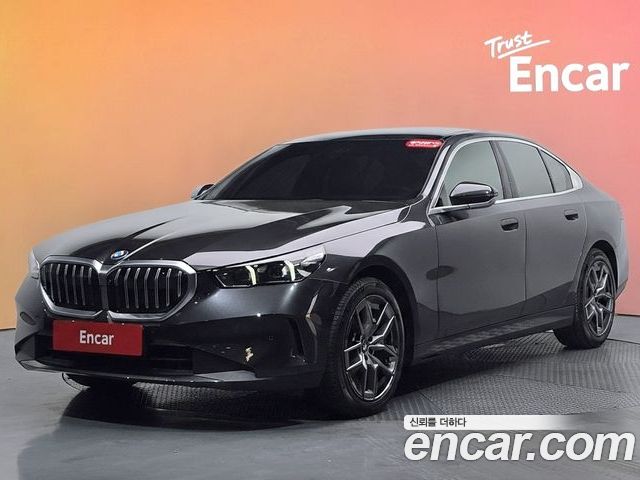 BMW 5-Series 2025