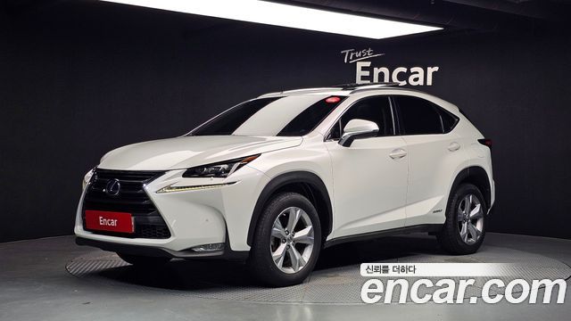 Lexus NX 2016