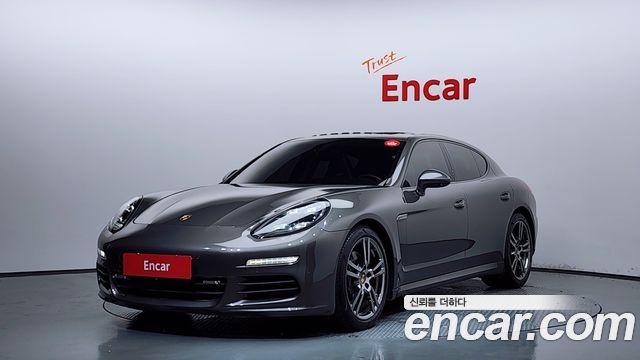 Porsche Panamera 2013