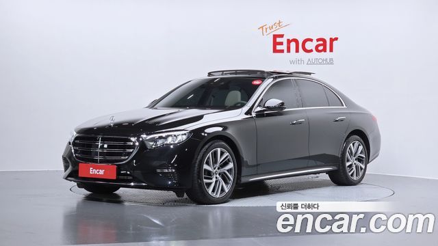 Mercedes-Benz E-Class 2024