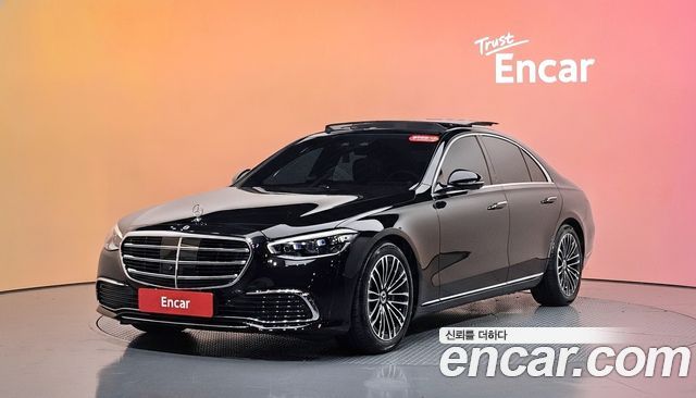 Mercedes-Benz S-Class 2024