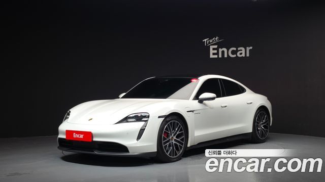 Porsche Taycan 2021