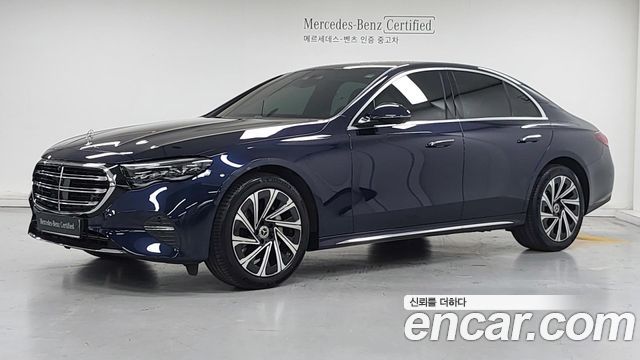 Mercedes-Benz E-Class 2024