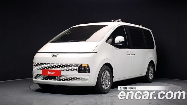 Hyundai Staria 2021