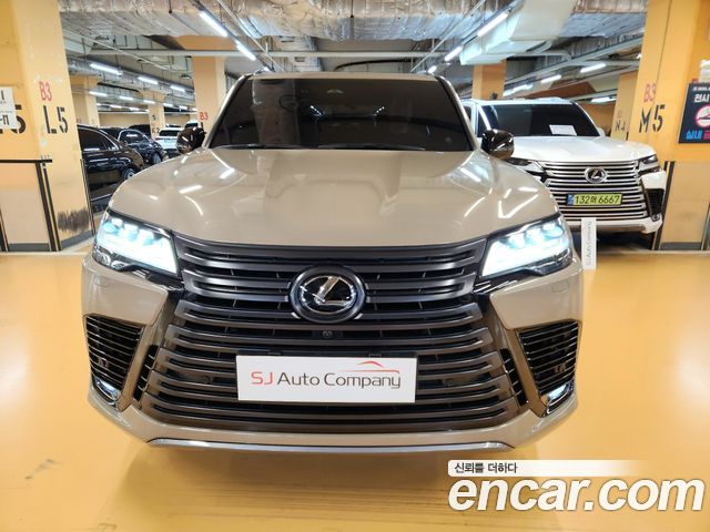 Lexus LX 2025