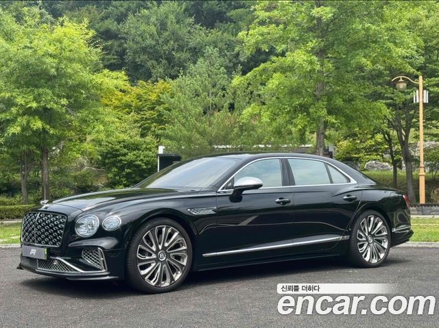 Bentley Flying Spur 2025