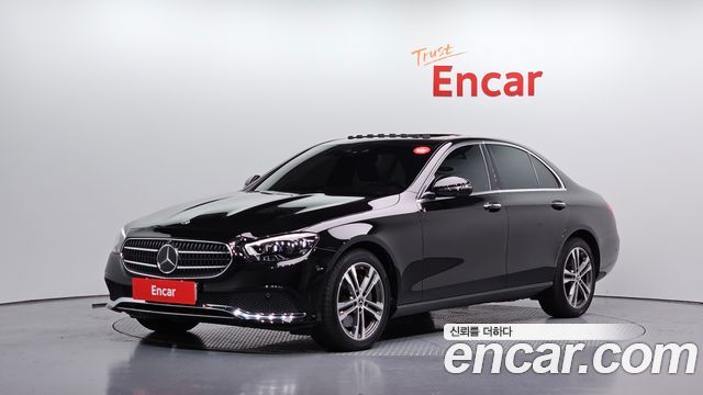 Mercedes-Benz E-Class 2022