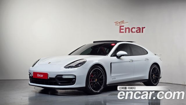 Porsche Panamera 2019