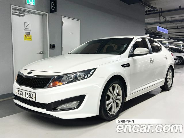Kia K5 2011