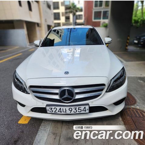 Mercedes-Benz C-Class 2020