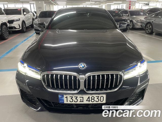 BMW 5-Series 2022