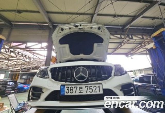 Mercedes-Benz C-Class 2019