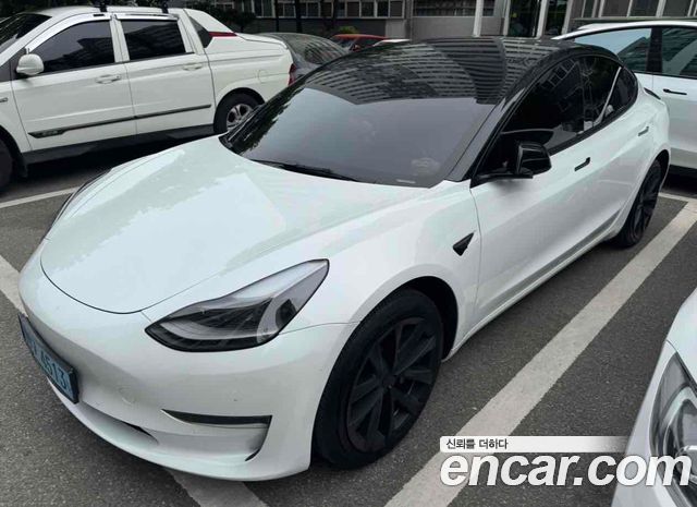 Tesla Model 3 2022