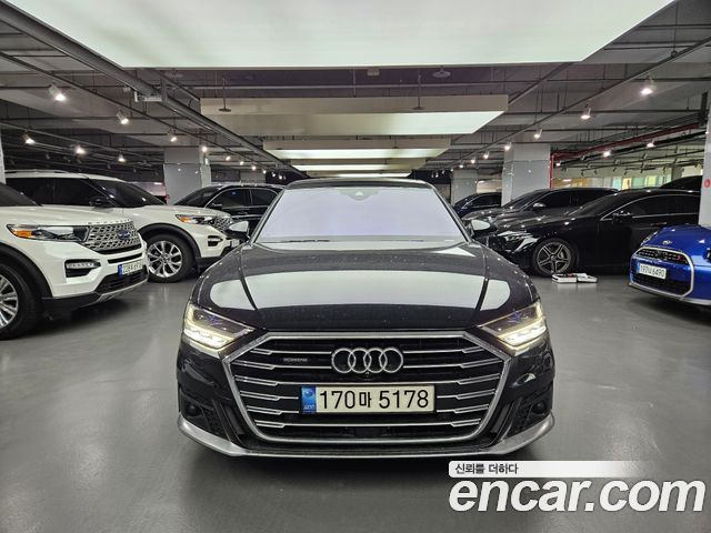 Audi A8 2021