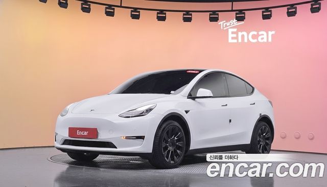 Tesla Model Y 2022
