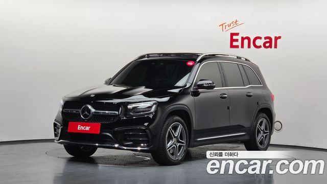 Mercedes-Benz GLB-Class 2024