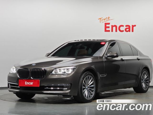 BMW 7-Series 2015