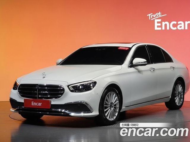 Mercedes-Benz E-Class 2022
