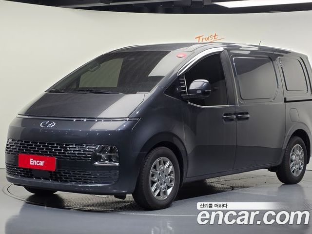 Hyundai Staria 2023